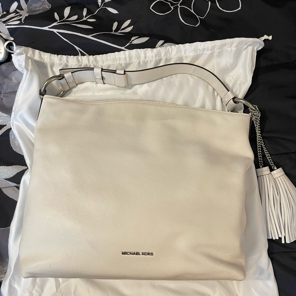 Michael Kors handbag. Pebble grain leather